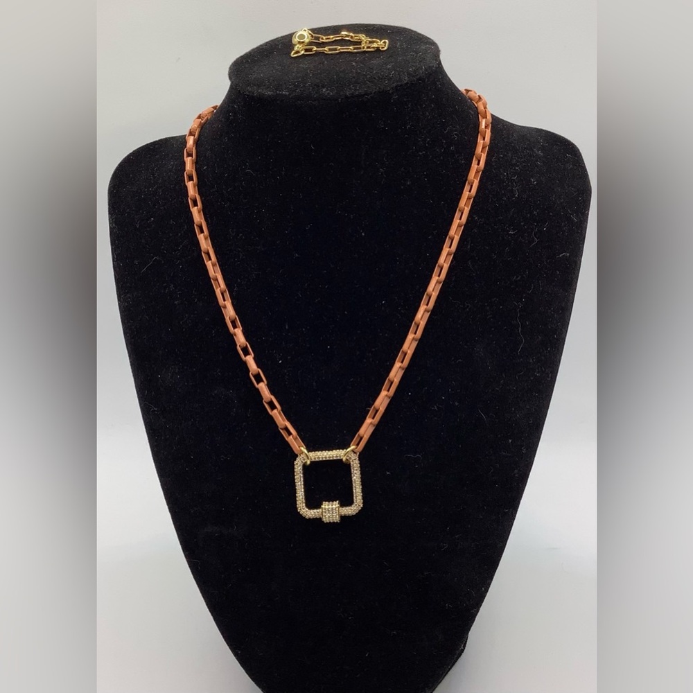 Astrid Necklace - Picture 8 of 8